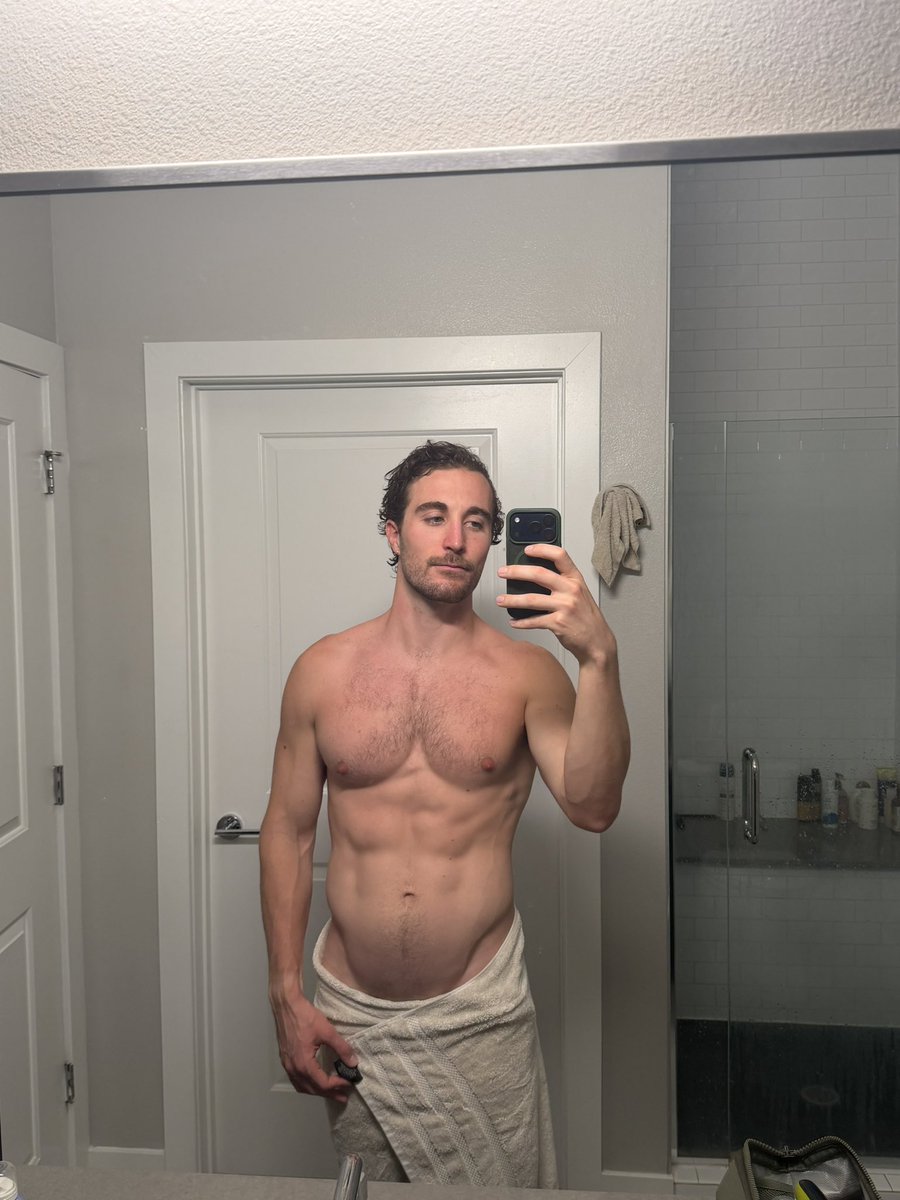 Connor tweet media