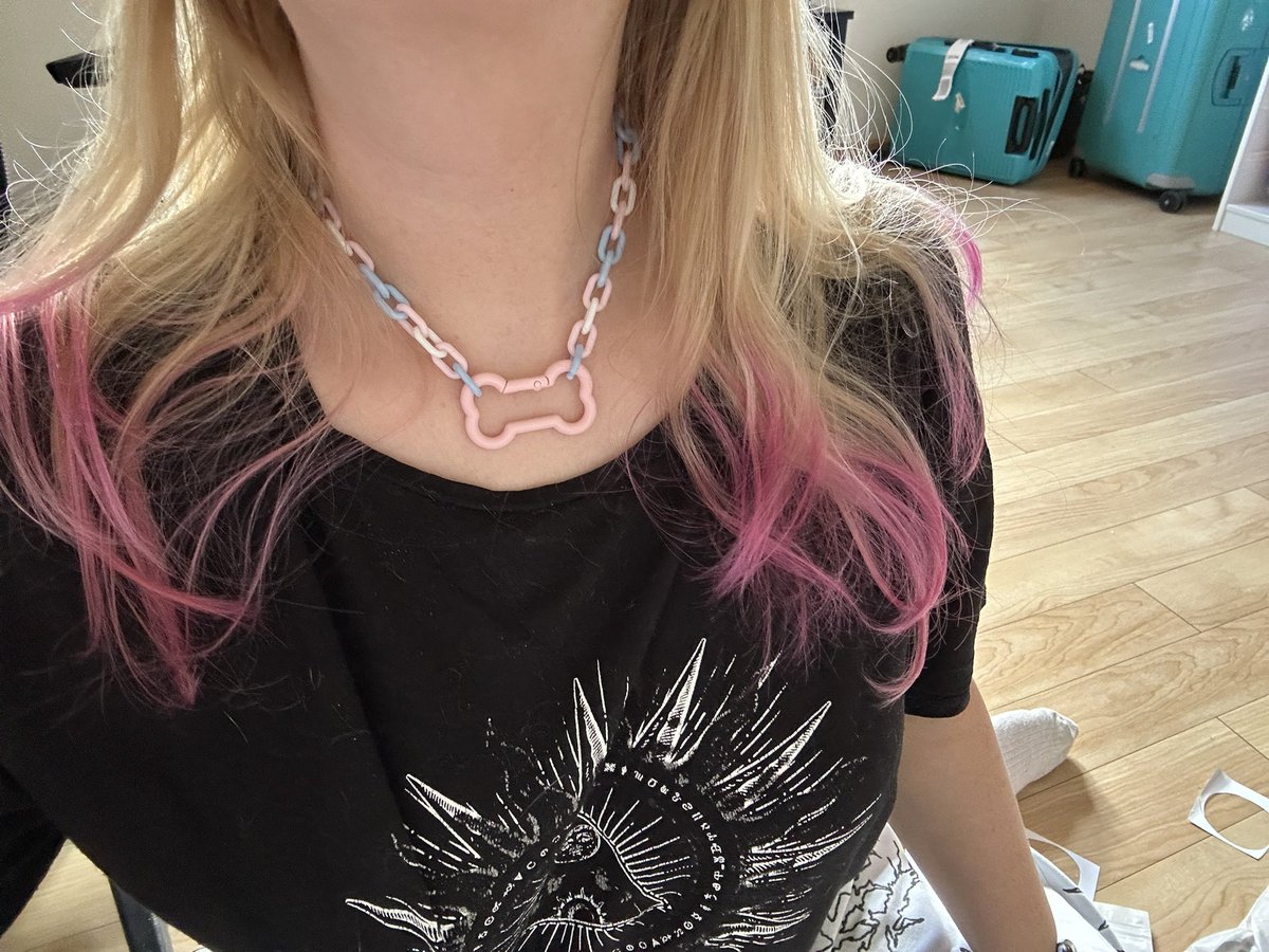 Arcais_Panda's tweet photo. On the subject of Confuzzled! Been working on dealers den stock today!! I have been making MORE cute keychains and colourful collars! As well as all the art, shirts patches and things I normally offer! https://t.co/XZbkYK3FJB