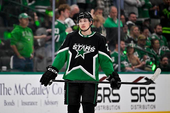 x - Clean Sheet of Ice tweet media