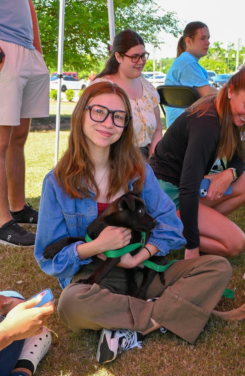 TROYUnews's tweet photo. This is your sign to take a well deserved study break, preferably with puppies 🐶

Please see the last photo for a surprise👀

#allwaysreal #alwaystroy #troyuniversity https://t.co/8YHxIXHxAF