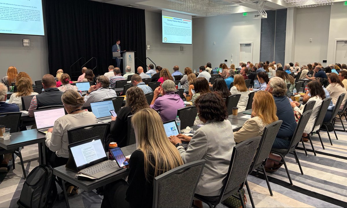 sonnybrasfield's tweet photo. County administrators reviewing the newest updates to the Alabama County Finance Manual.  Many thanks to the Alabama Department of Examiners of Public Accounts for its leadership! #alpolitics @AlabamaCounties https://t.co/Wg0opCUzV5