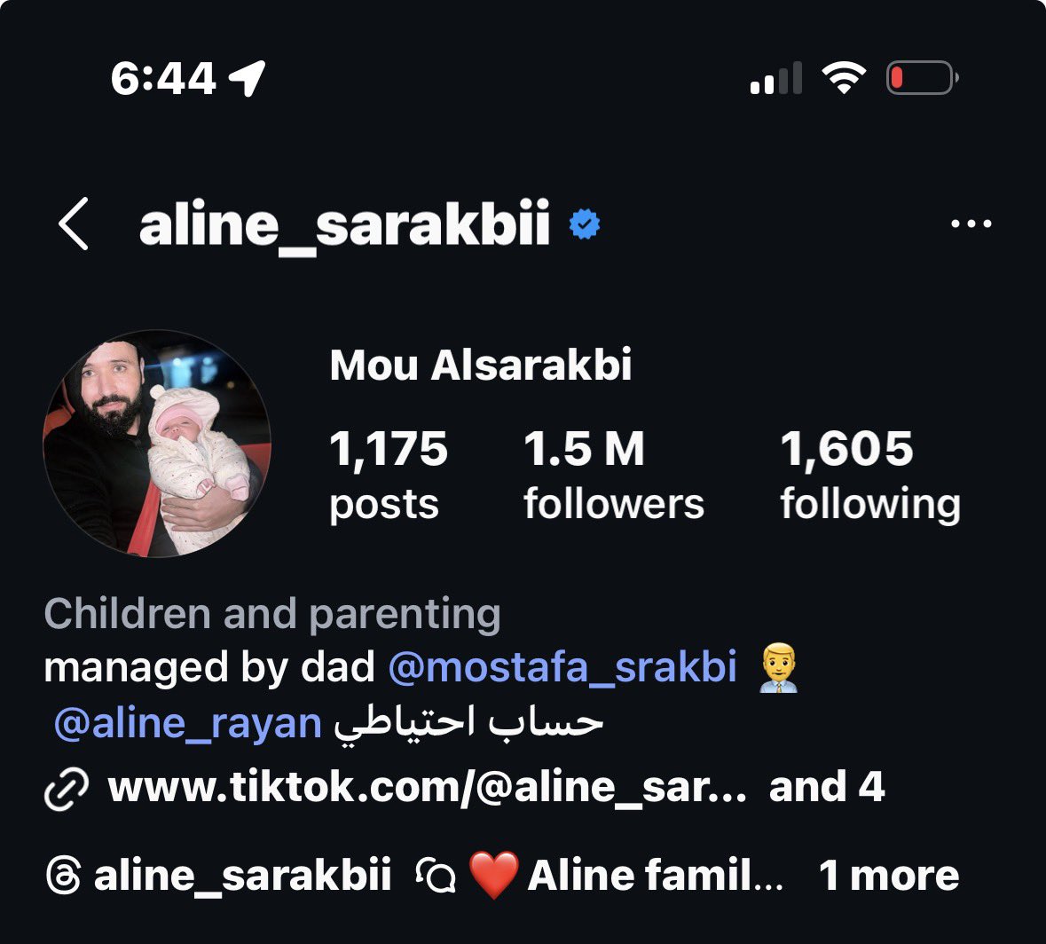 NURnurr0124's tweet photo. مرحبا ، هاد حساب والد الطفلة الي عمر استخدم صورة بنته على الستوري، ارسلوا مسج لوالدها واحكوله عن الستوري ليرفع دعوى ضده ، واجبكم تبليغ والدها اذا سكتم فهاي جريمة بحق كل اطفالنا https://t.co/KbCGgJRvEm