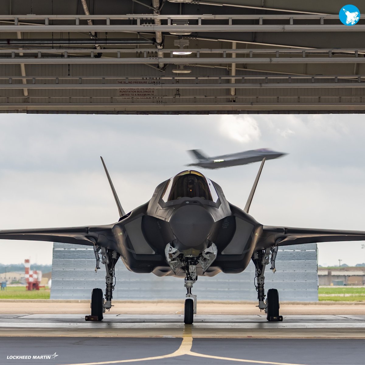 F-35 Lightning II tweet media