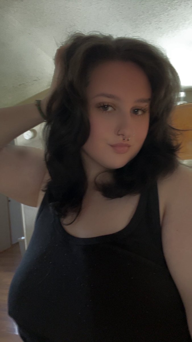 princess ruby ᥫ᭡ tweet media