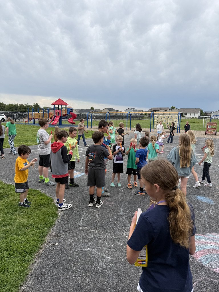 stjacobcubs's tweet photo. 💜📚Our classrooms are came together for the final round of Buddy Reading.  As we celebrate this last session, we're so proud of the connections our students have built and the love of reading they've nurtured together. What a wonderful way to close out the year!  #Growing2gether https://t.co/kEXwfccESj