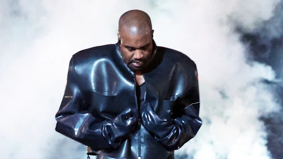 Kanye West Testifies In Ongoing Copyright Case
papersplanes.com/detail/4666/Ka…
