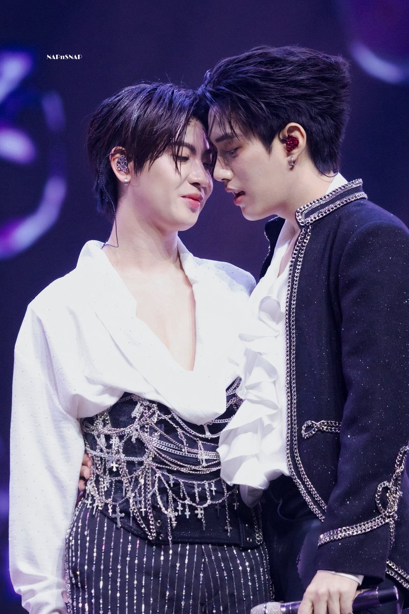 จมูกรับหน้า หน้ารับปาก โครงหน้าของ ตฟว รับกันสวยมากอะ 😭

#TleFirstone #เติ้ลเฟิร์สวัน