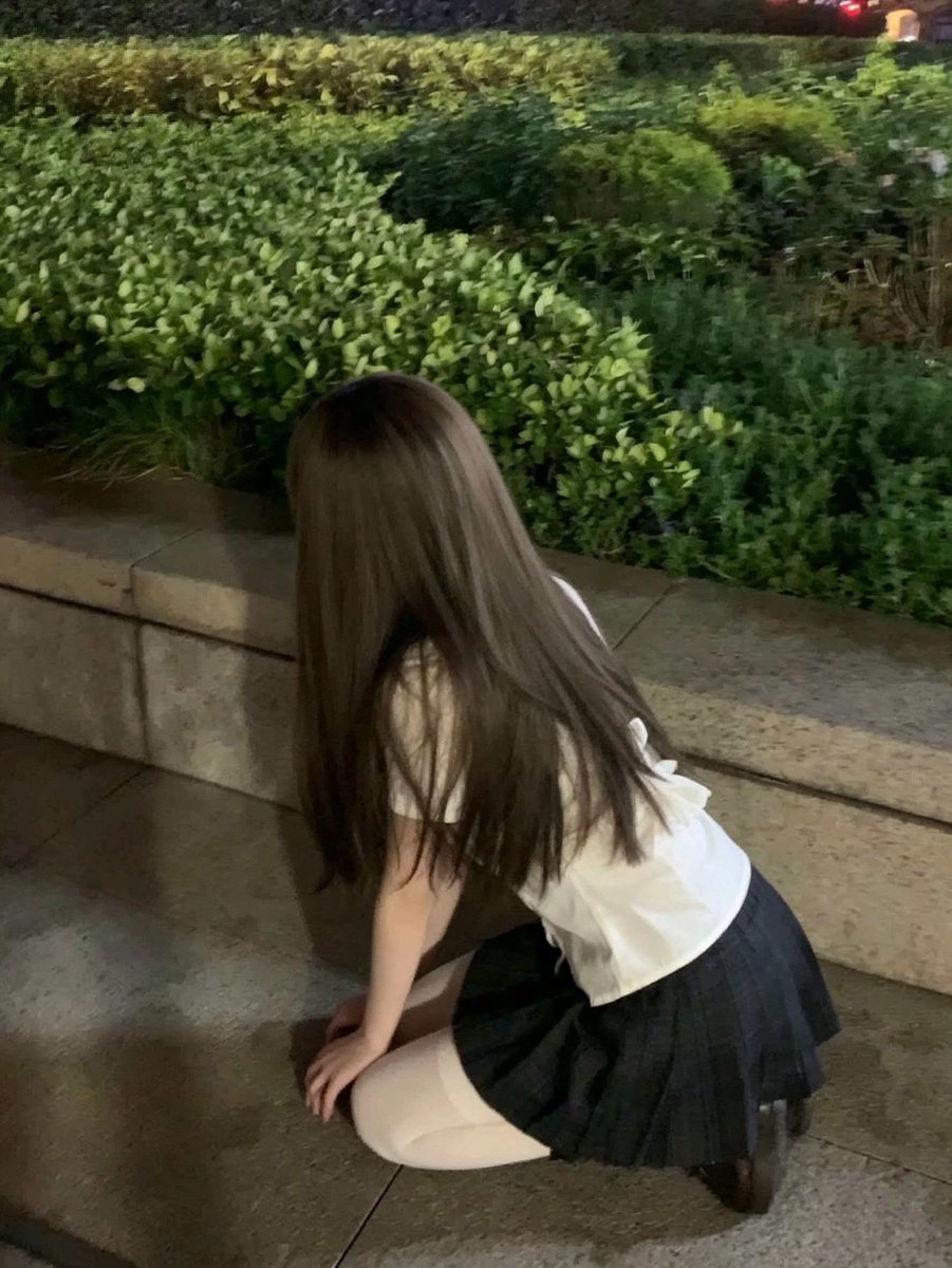 xip1255972's tweet photo. 可以吗？ #女大 #社死 #反差 https://t.co/Efo8VTLZZV