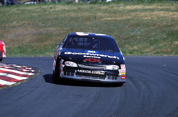 row_racing's tweet photo. Dale Earnhardt Sr. - (5/7/1995)
#SaveMartSupermarkets300 🏁
#SearsPointSonoma 
#TheIntimidator #ManInBlack https://t.co/i2JqNbptmz