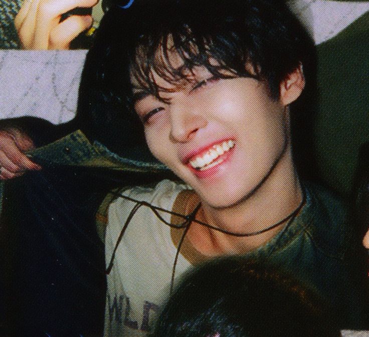 minho você tem o sorriso mais lindo do mundo