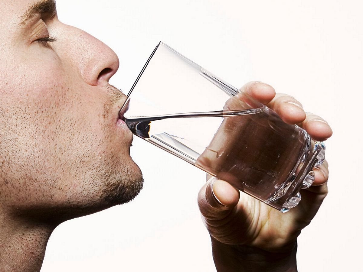 deltaruneleaks's tweet photo. Toby Fox will allegedly drink water at some point in the near future. https://t.co/emI6QR70uK