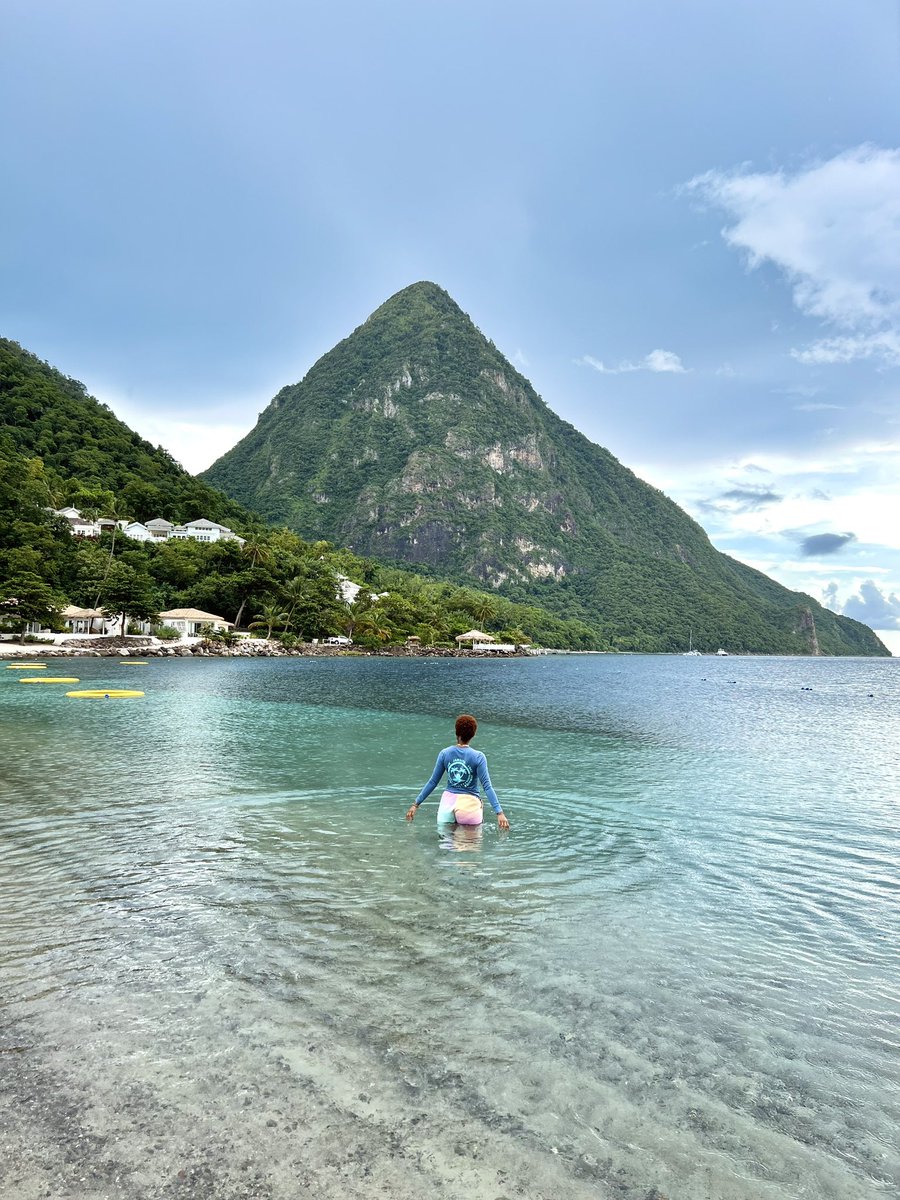 Not seeing enough Caribbean imagery on my timeline. So here are a few views from some of my fave girls Vincy, Antigua and St. Lucia 🥰