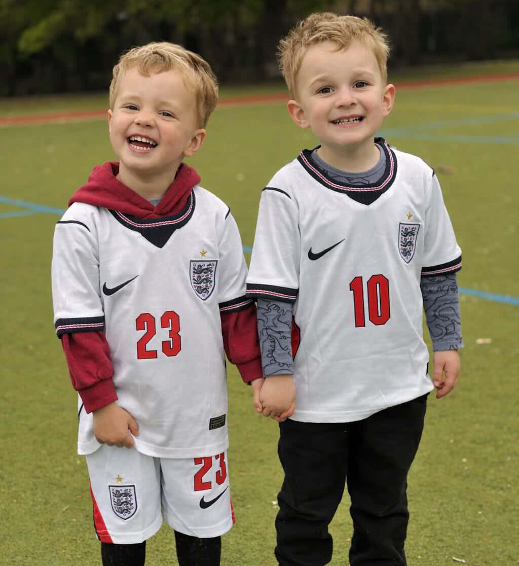 FoundationGFC's tweet photo. Join our TOTS programme every Saturday at Bligh Primary School in Strood. ⚽️

Available for boys and girls aged between 18 months and four years old! 🧒

Find out more here ⤵️

https://t.co/09MB2YsyPq

#Gills https://t.co/7a9aQXjJuS