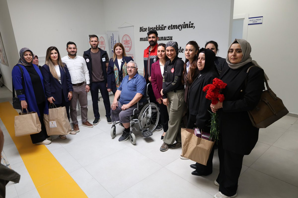 avfatmagulcalim's tweet photo. 📍HATAY

Hatay Engelli Sosyal Girişimcilik Merkezini ziyaret ederek yürütülen çalışmaları yerinde inceledik.

Protez-ortez atölyesi, rehabilitasyon ve kültür-sanat alanlarıyla merkez; engelli vatandaşlarımızın iyileşme ve topluma katılım süreçlerine güçlü destek sunuyor. https://t.co/eORHXAEcvz