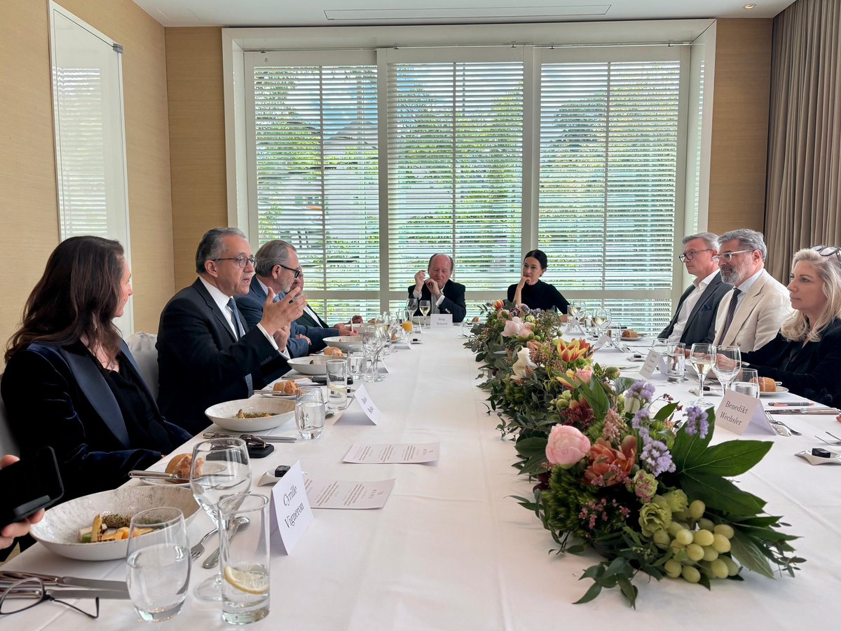 UNESCO_DG's tweet photo. In Geneva, I met with foundations, philanthropic institutions, CEOs of top watch brands and representatives of local authorities to strengthen cooperation around @UNESCO’s priorities.

These exchanges reaffirmed the importance of broad partnerships to advance education, sciences, culture and information #ForThePeople.

UNESCO will continue connecting research, policy and action to deliver solutions that benefit people everywhere.
