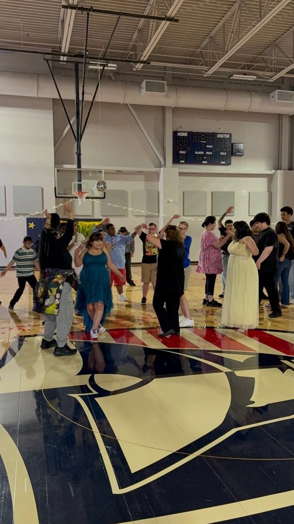 SAVeteransHS's tweet photo. 💙✨ Essential Academics students enjoyed their very own campus prom this week thanks to the incredible support of PALS students and staff.
We're grateful to #PatriotNation for a day filled with music, dancing, food, friendship, and unforgettable memories. ❤️🤍💙
#LevelUpLearning https://t.co/Dl3sizNFub