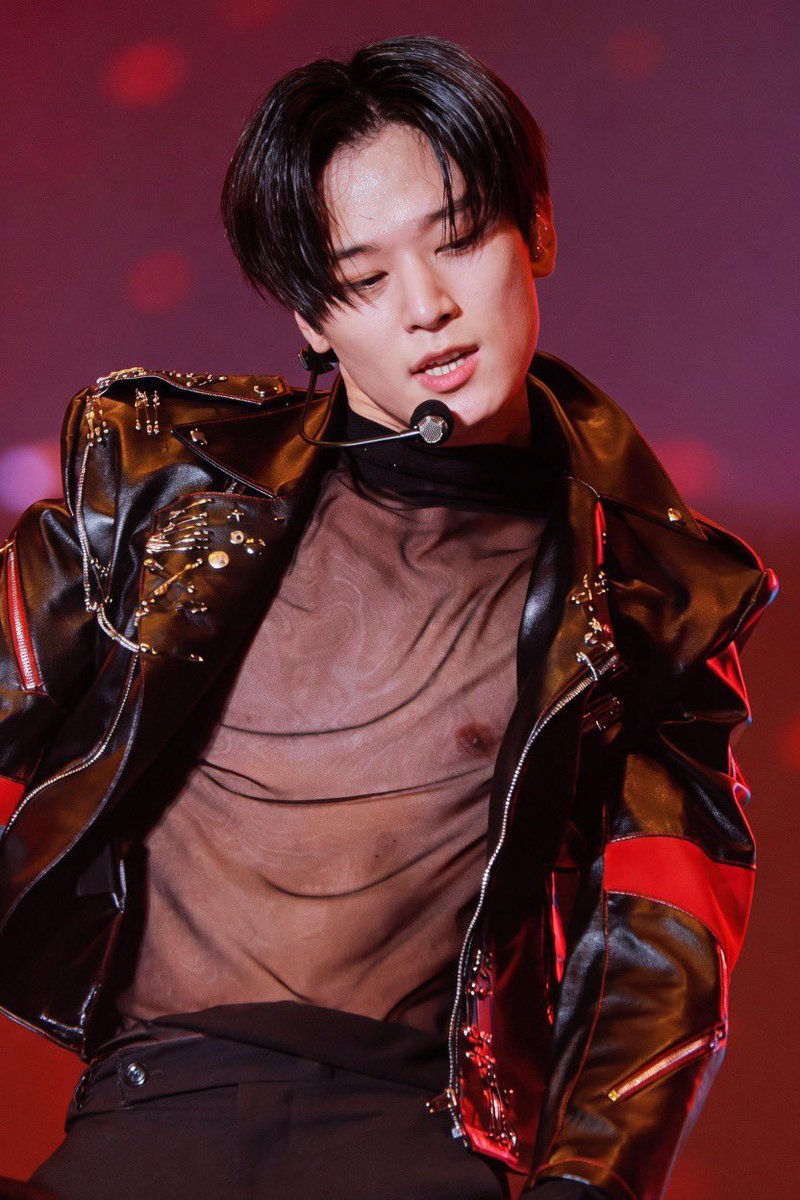 male kpop file tweet media