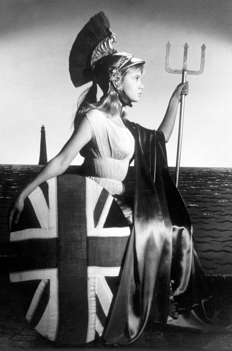 Empireaesth's tweet photo. The Goddess Britannia. https://t.co/11e49LVosX