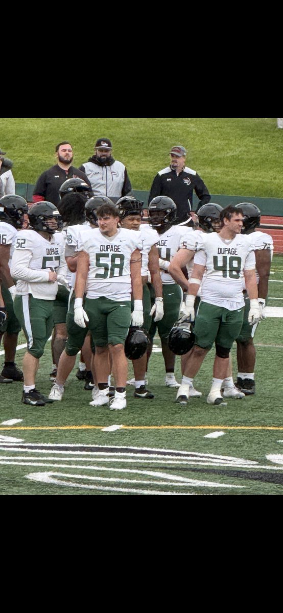burnside_jt's tweet photo. Fulll spring game highlights 
6’6 
255 
7’0 wingspan 
DE https://t.co/vk3pcDTKeU