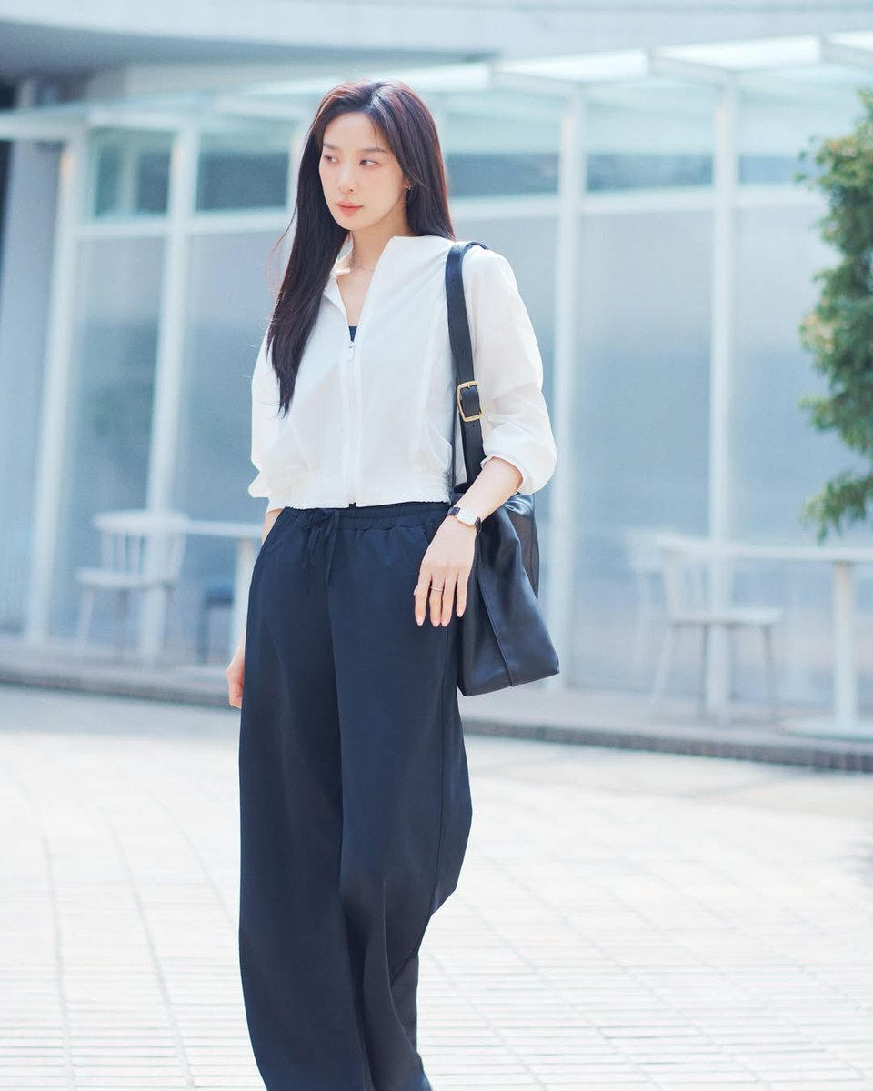 chungaholic1029's tweet photo. 【260507 #soop_boss Instagram Post】
#이청아 #李清娥 #LeeChungAh https://t.co/zDUt9X7muA