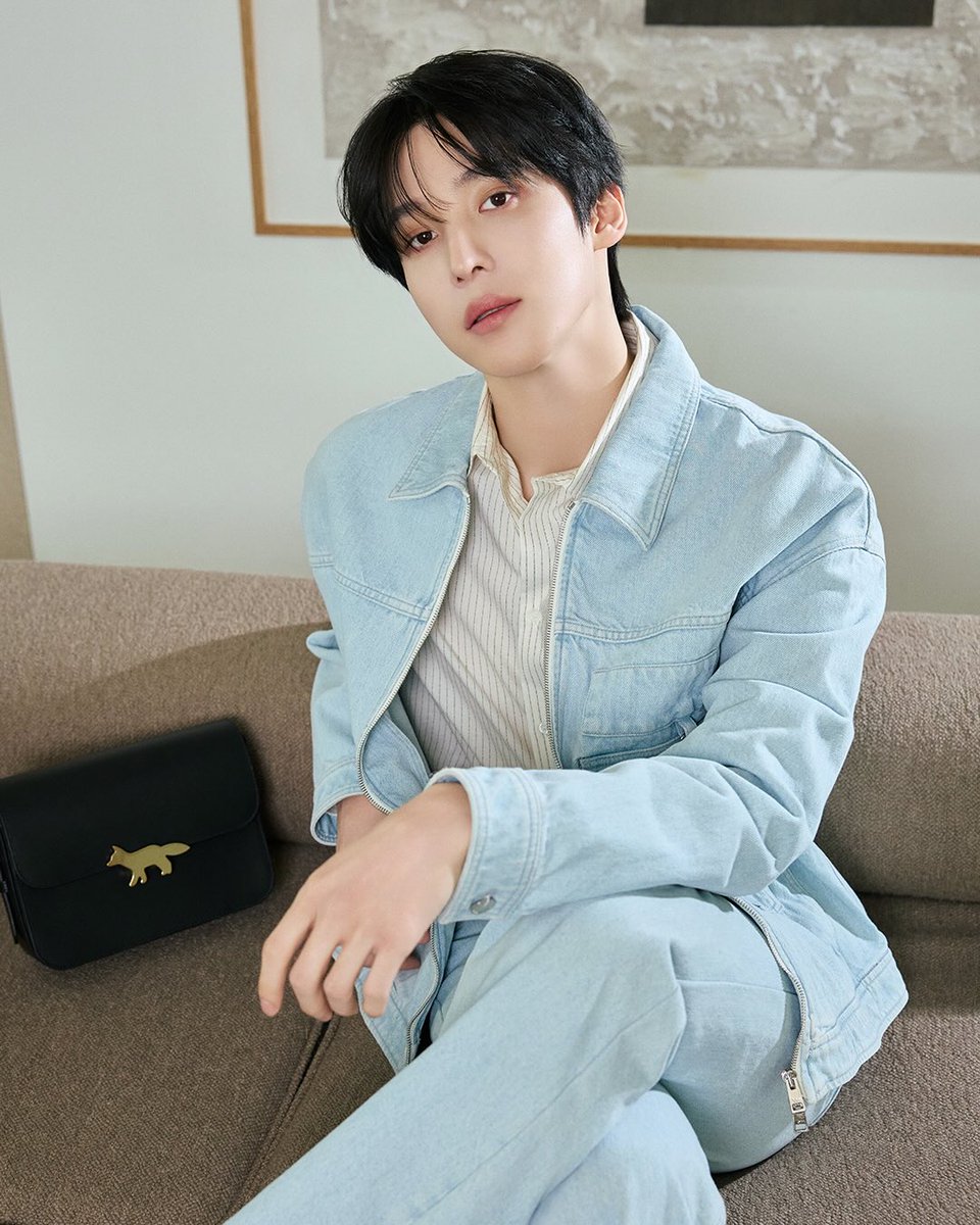 Yunxho's tweet photo. This collection especially felt meaningful to me because it matched the kind of atmosphere I’ve been liking recently. Something calm, clean, warm, and comfortable. If these photos managed to make your heart flutter even a little today, then I think the shoot was already worth it. https://t.co/u0X6kZ6mJn