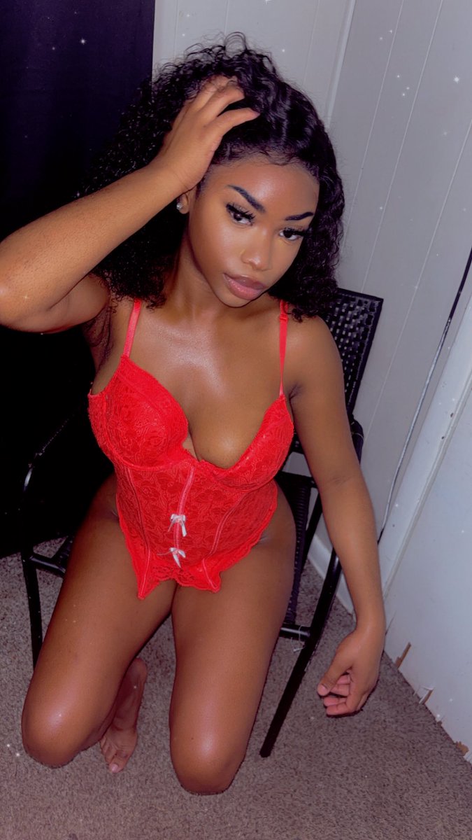 𝐛𝐫𝐚𝐭𝐭👩🏽❤️💋👩🏾 tweet media