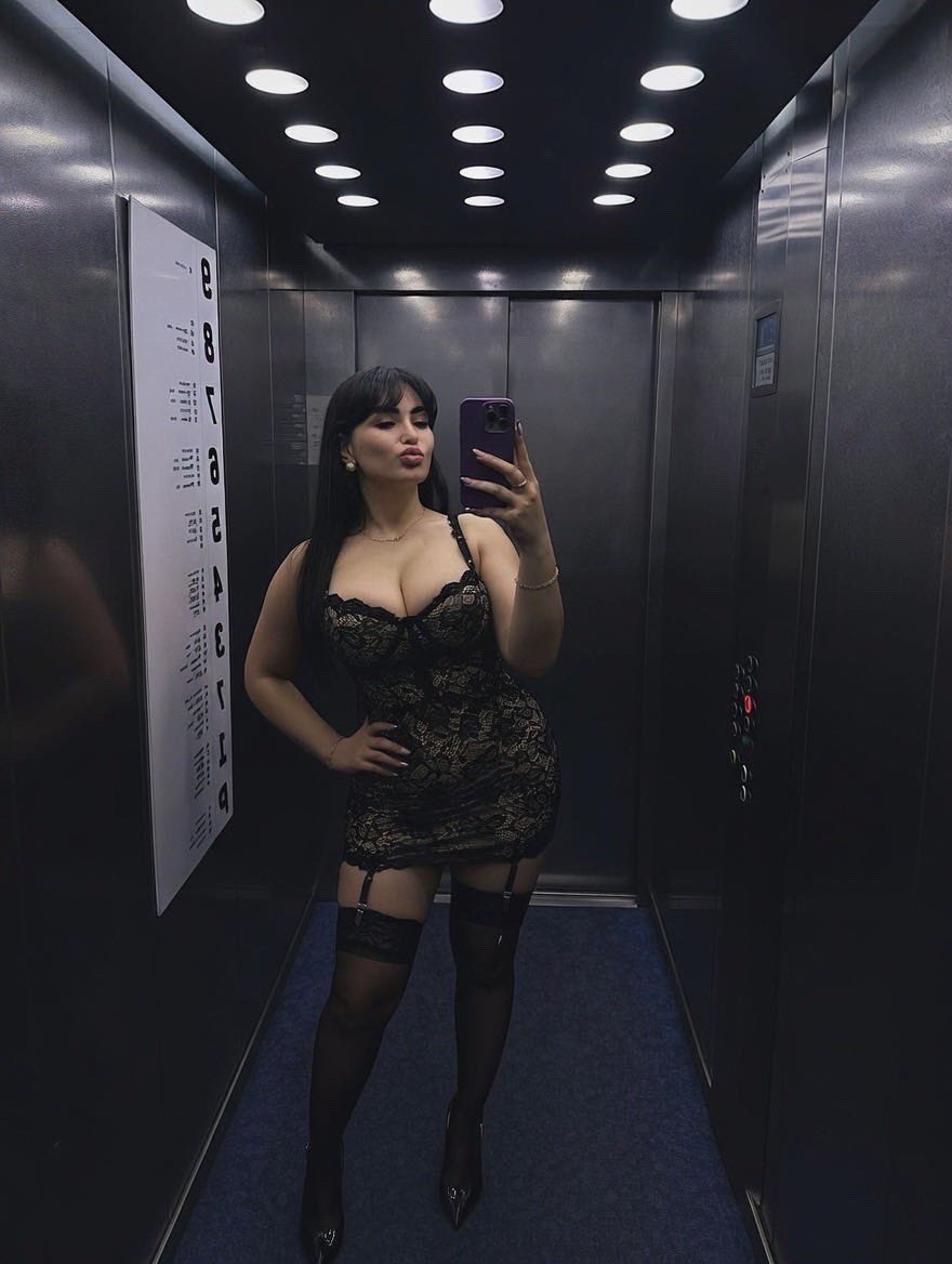 mjd932's tweet photo. Birthday Submission

This is Tina @tinavalenx and a follower of mine and wanted me to post her, hope you like her

DM me more booted women or in leather, or ladies send me your pics to post... https://t.co/E4Dt3phEPS