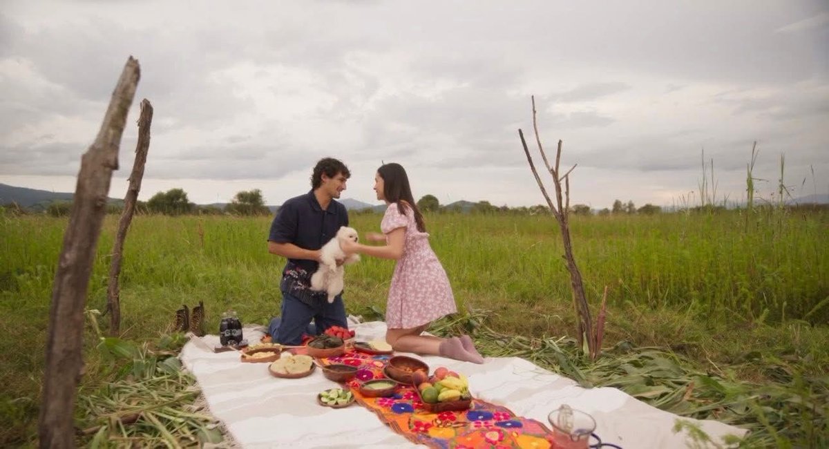 americanovictor's tweet photo. 📽️ La Comisión Mexicana de Filmaciones (Comefilm) reconoció a Michoacán por atraer producciones cinematográficas, así como por mostrar la riqueza de sus escenarios y fortalecer el turismo de pantalla 🎬 https://t.co/ooqn1oQjdN 
@COMEFILM @robertomonroy1 https://t.co/SBWYBrRDX8