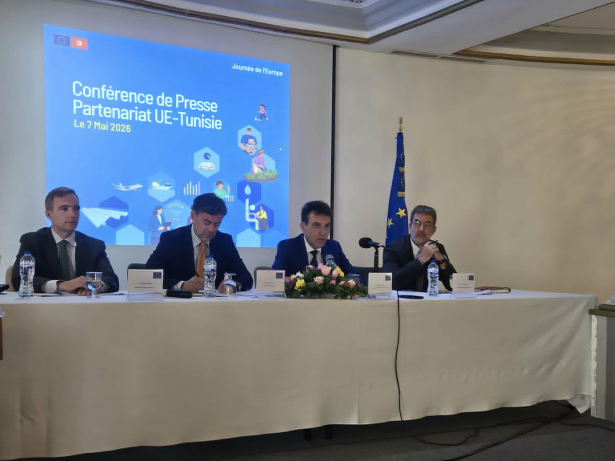 UeTunisie's tweet photo. 🇪🇺🇹🇳 الاتحاد الأوروبي يطلق النسخة الجديدة من منصة المشاريع الممولة في تونس، بميزانية إجمالية تبلغ 1.35 مليار يورو 💶
 وبهذه المناسبة، أكد السفير جوزيبي بيروني متانة الشراكة مع تونس خاصة في مجالات دعم الاستثمار والتشغيل ومكافحة الهجرة غير النظامية...

#EuinTunisia https://t.co/AzyxRfmyky