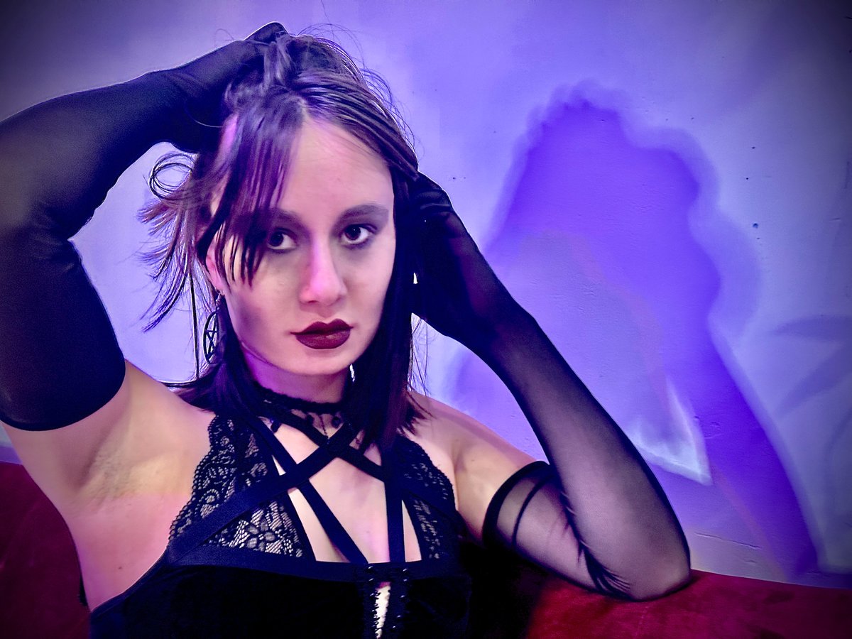 Naomi Korae- LA 5/26-6/2 tweet media
