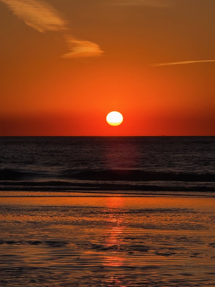 waves6260's tweet photo. Sunset view https://t.co/lU8rCtYDsR