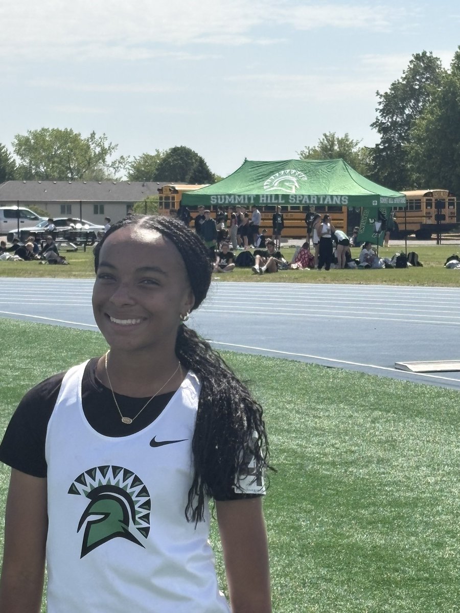 SHJHAthletics's tweet photo. 🚨 DPVC CHAMPION ALERT 🚨 Spartan Cara Vaughn is your 2026 100M Hurdles Champion 🥇 with a time of 17.99. Congrats Cara and GO SPARTANS! #Cx3 https://t.co/WFtFP0x0vm