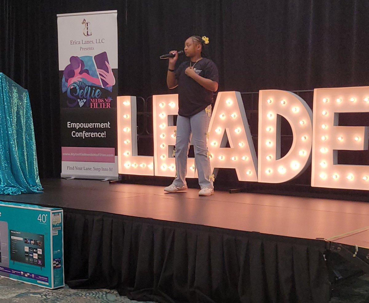 bbbsnwfl's tweet photo. We're so proud of Little Sisters Ava and Chabela!
They took part in the “My Selfie Needs No Filter” event, which empowered young ladies to make a positive impact. Ava served as a teen speaker panelist, while Chabela sang in front of a live audience. What two amazing young women! https://t.co/FNMfj333f3