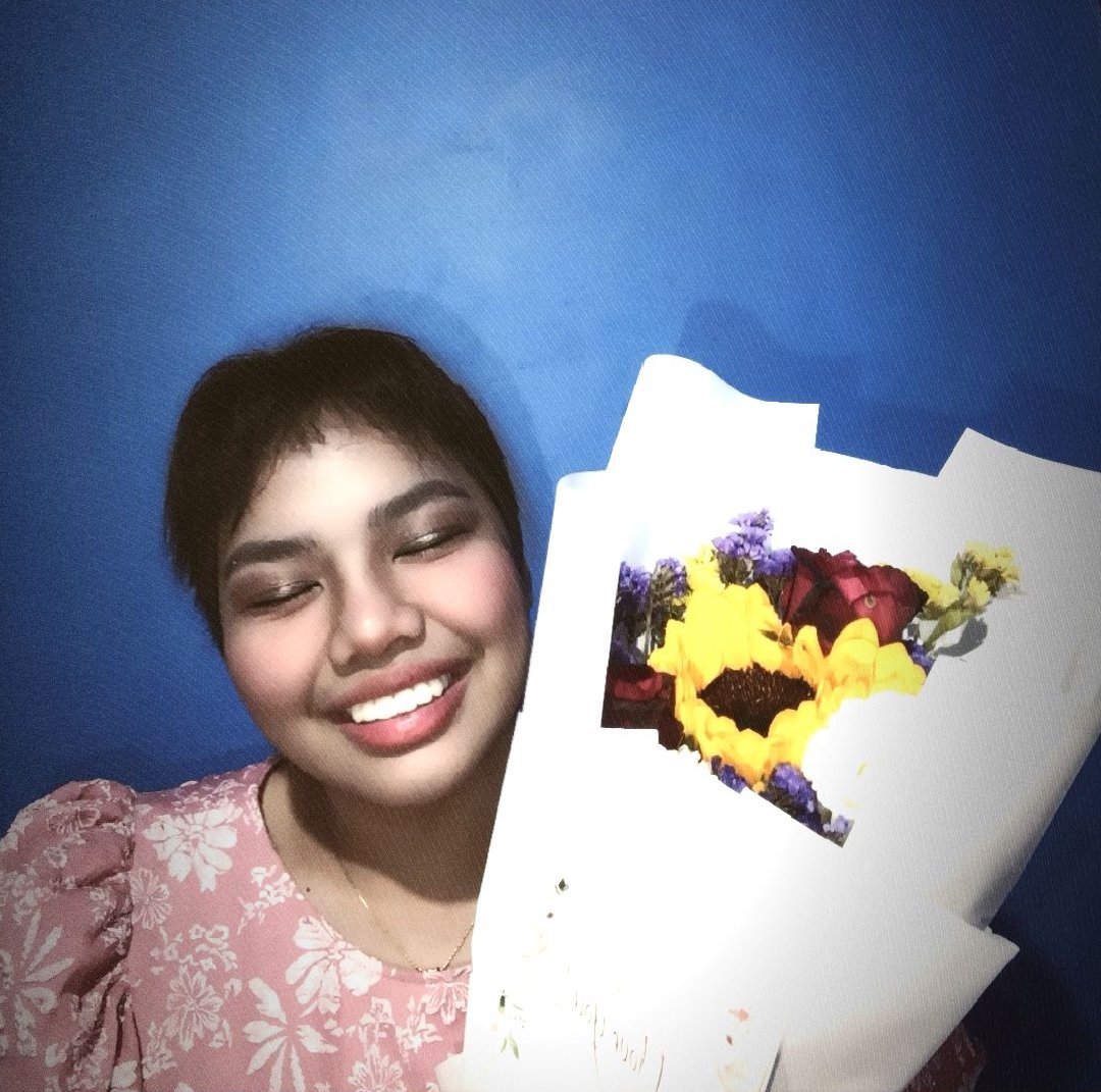imazleyyy's tweet photo. So this is what it feels like to be loved right🦋 https://t.co/y40QOx0obi