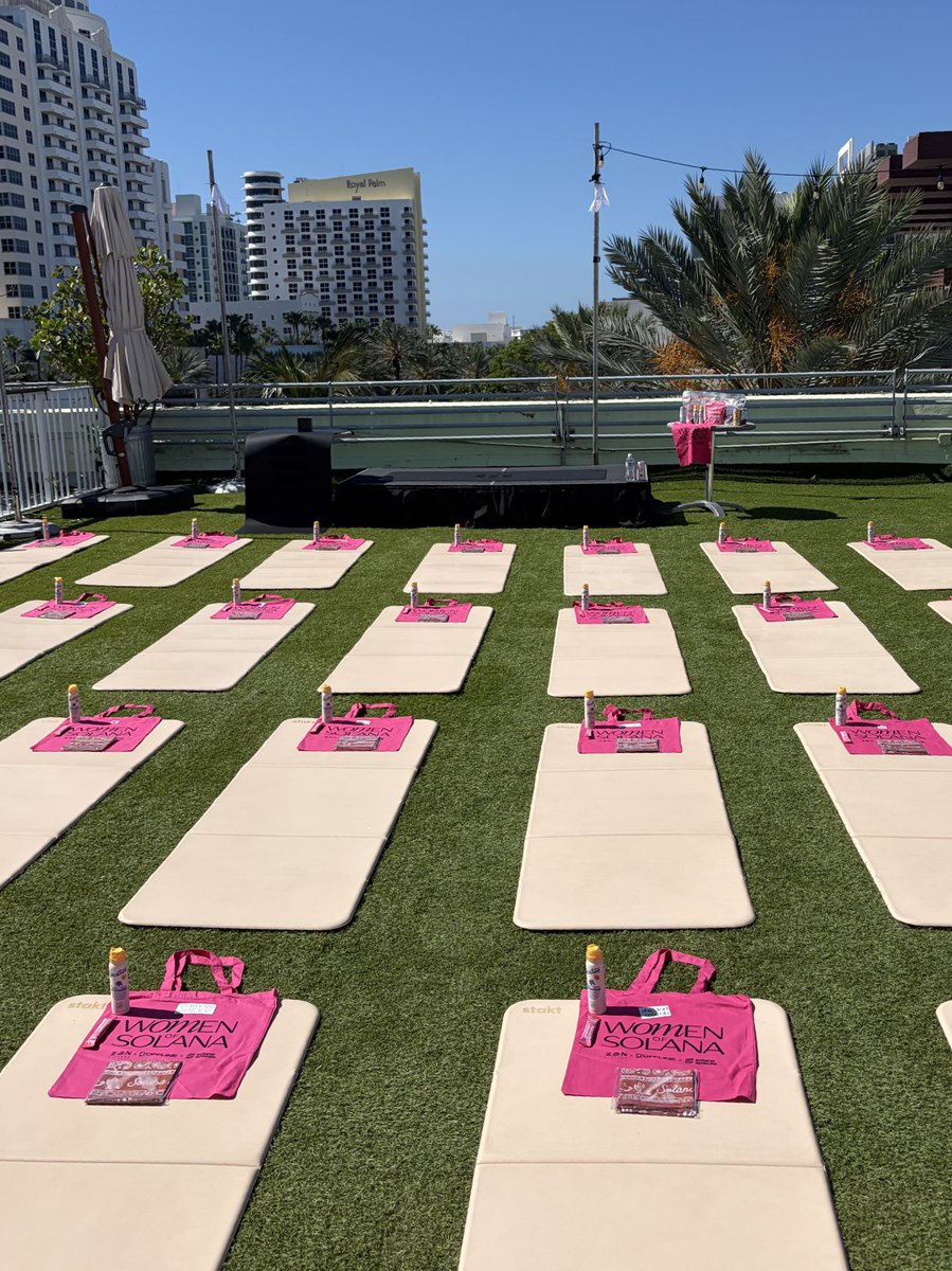 lenagrundhoefer's tweet photo. women of solana take the mat + the heat 🔥

thank you to everyone who made it out and special thanks to @solanaspaces, @ZenKitchenXYZ, @vacation_inc @RaposaCoffeeCo + @CudisWellness &amp; Blume who made it possible!

recap out soon! https://t.co/plVzVhjPKN