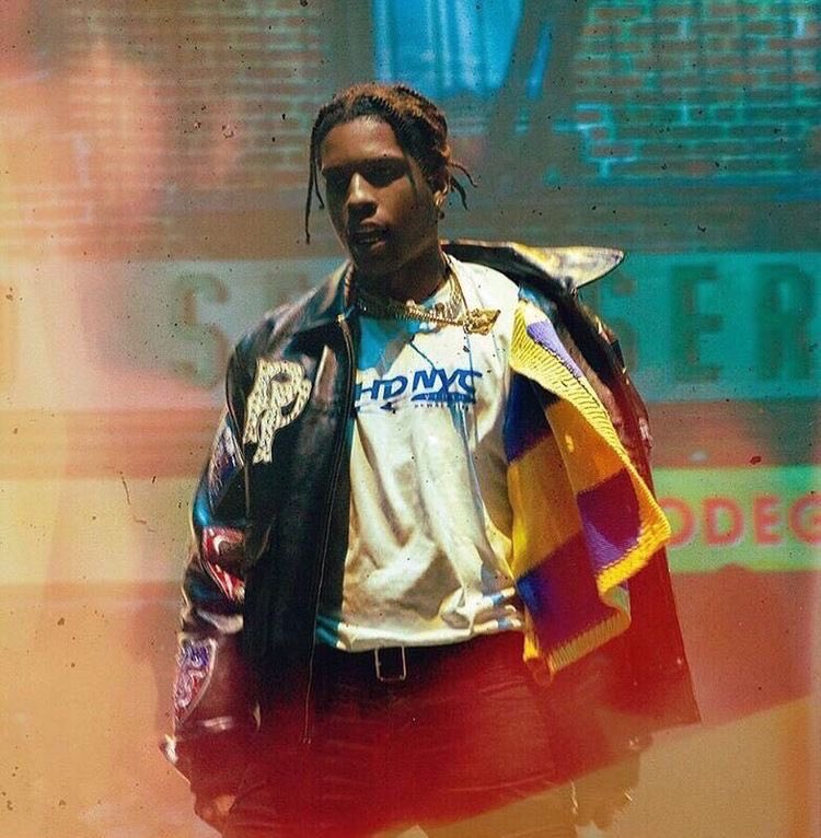 FlackoGallery's tweet photo. https://t.co/St3LpVAjvu
