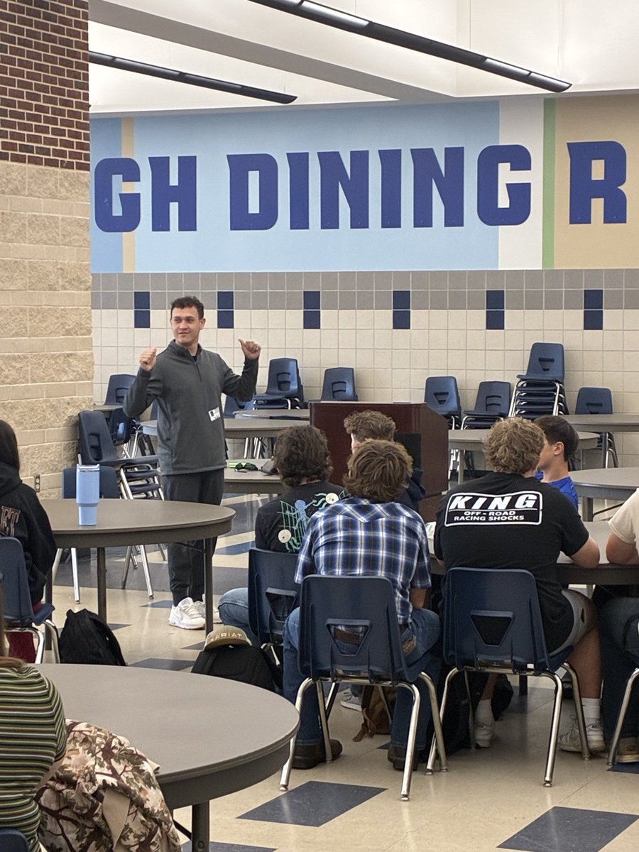 rowe_coach's tweet photo. What a powerful morning with FCA today! Several salvations and lives changed for eternity. God is moving in a big way, and we give Him all the glory! 

So thankful for athletics being an avenue to reach students and lead people to Christ. Grateful for TJ DeSoto bringing today’s lesson and boldly sharing the truth of the Gospel.

“Therefore, if anyone is in Christ, he is a new creation.” 2 Corinthians 5:17

#FCA #GloryToGod #JesusChangesLives #FaithAndSports