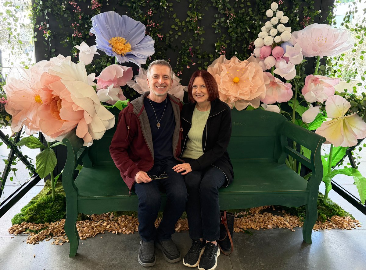 tommclaren1's tweet photo. Spring is in the air (or Attack of the Monster Plants?)! 
#producers #filmmakers #spring #flowers #happycouple #marriedlife #ralphsperfektchristmas #nextchapterentertainment #tommclaren #marymclaren #newmovies #newmovie #comingsoon https://t.co/h2AMZBShIP