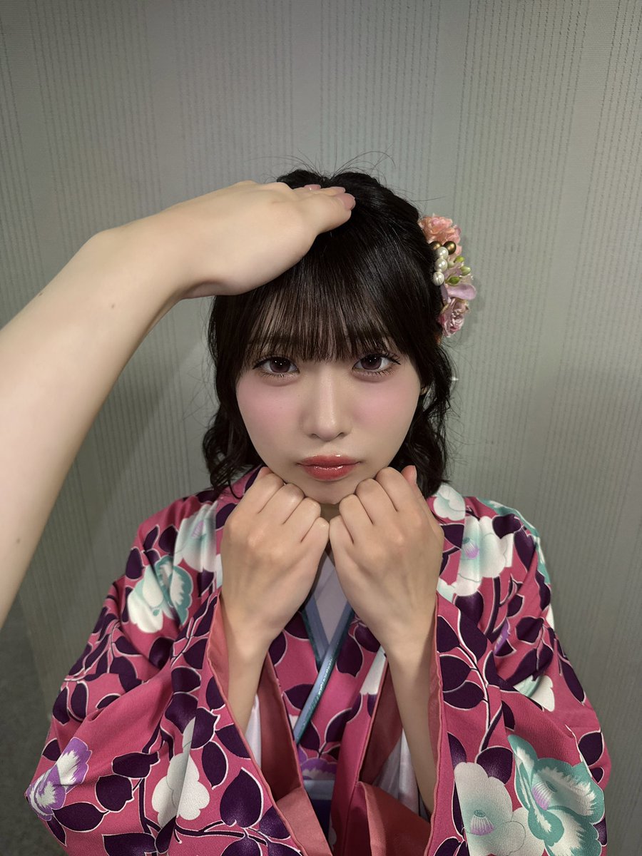 きみを全力待機中🥺🩷

store.universal-music.co.jp/pages/lottery?…