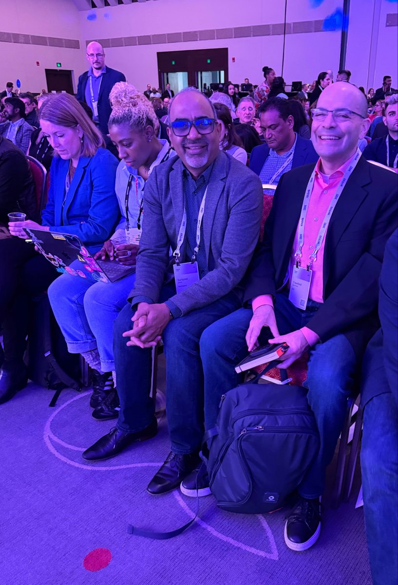 sarbjeetjohal's tweet photo. iPhone throws @IBM Think 2025 memory on unlock, during #Thnik2026 week 😊! Pic: W/ @Craw at 2025 Think
#IBMThink #Think #Think2026 https://t.co/RezoUe9PVR