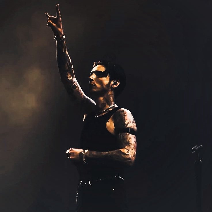 hiddeninhell_'s tweet photo. 𝘣𝘰𝘸  𝘵𝘰  𝘺𝘰𝘶𝘳  𝘬𝘪𝘯𝘨.  .  . https://t.co/L8lq5sFh2i