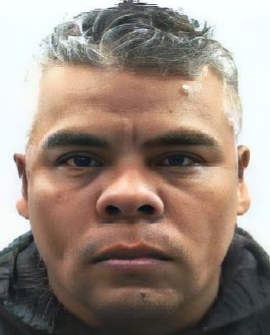 Carlos Adrián Camargo, DNI 25.974.197, está #PROFUGO por el delito de abuso sexual agravado y reiterado de una niña y un niño en Florencio Varela, Buenos Aires. Hay una recompensa de $ 5.000.000 por encontrarlo. Avisar #URGENTE ☎️ 02214293091. Reserva de identidad 

#BuenosAires