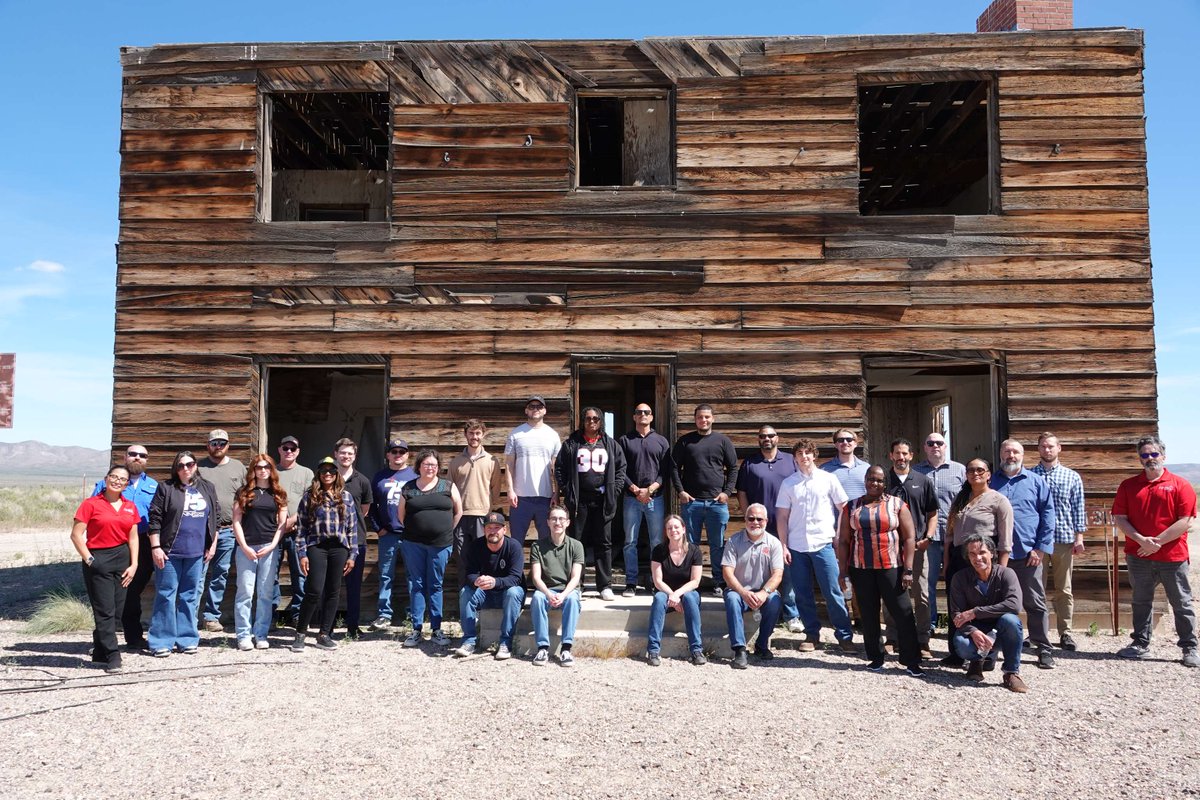 NNSANevada's tweet photo. Meet the newest NNSS employees! 🤝🙌

In April, the NNSS welcomed 43 new hires who will directly support national security. 

Interested in joining the team? Visit our Careers page at https://t.co/RmJlkVwoI2. 👈 https://t.co/i5uIHbflbv