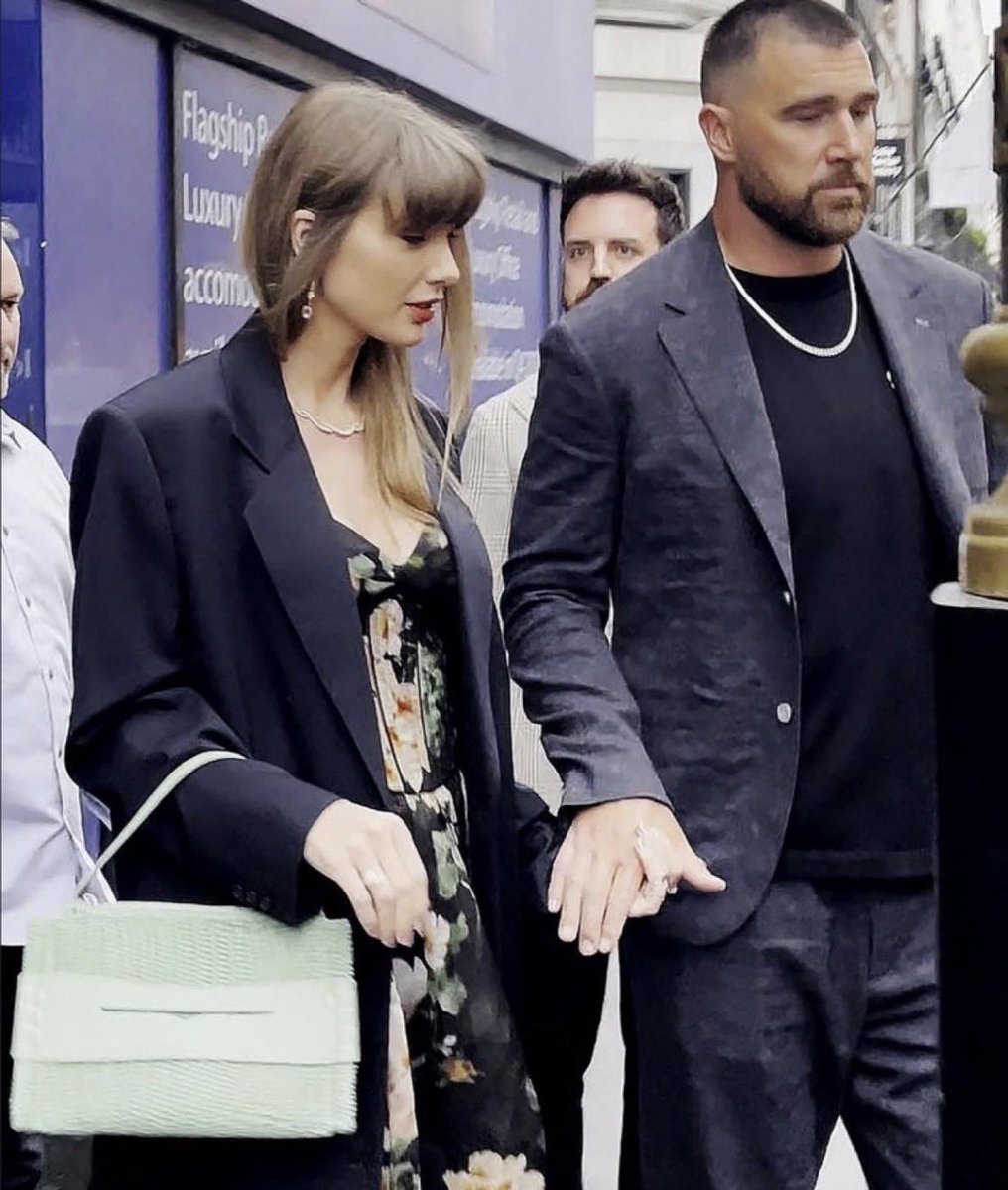 Taylor Swift Updates 💎 tweet media