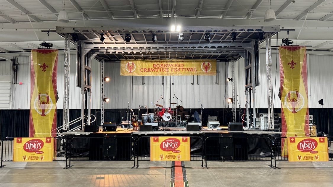 ACSSound's tweet photo. ACS had multiple great events happen this week— one of them being the Rosewood Crawfish Festival! #apexstages #d&amp;b https://t.co/kvmmiIoZAd