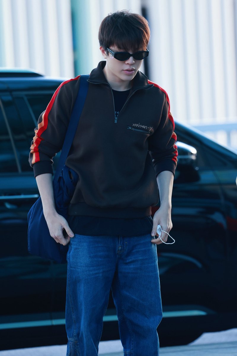xxxhwan_y's tweet photo. 260508 ICN

#SOJUNGHWAN #소정환 #ジョンファン https://t.co/txFjBge8xB