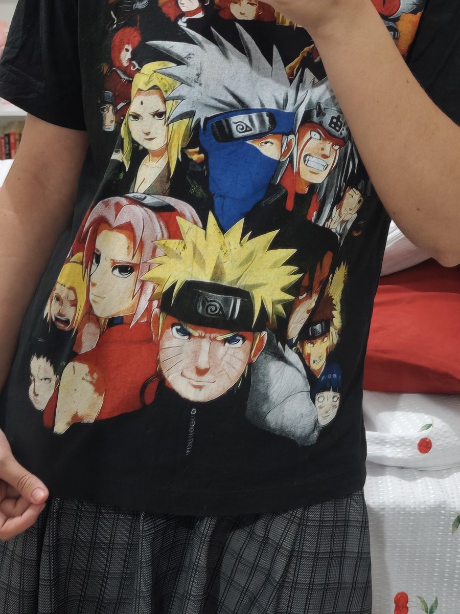"tenho vergonha de gostar de naruto"

pois eu não.