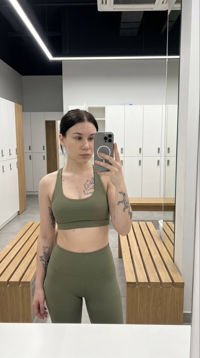 Julia W tweet media