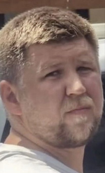eatapomegranate's tweet photo. the face of a walking POS.  Igor Lytvynchuk https://t.co/oCytji33J3