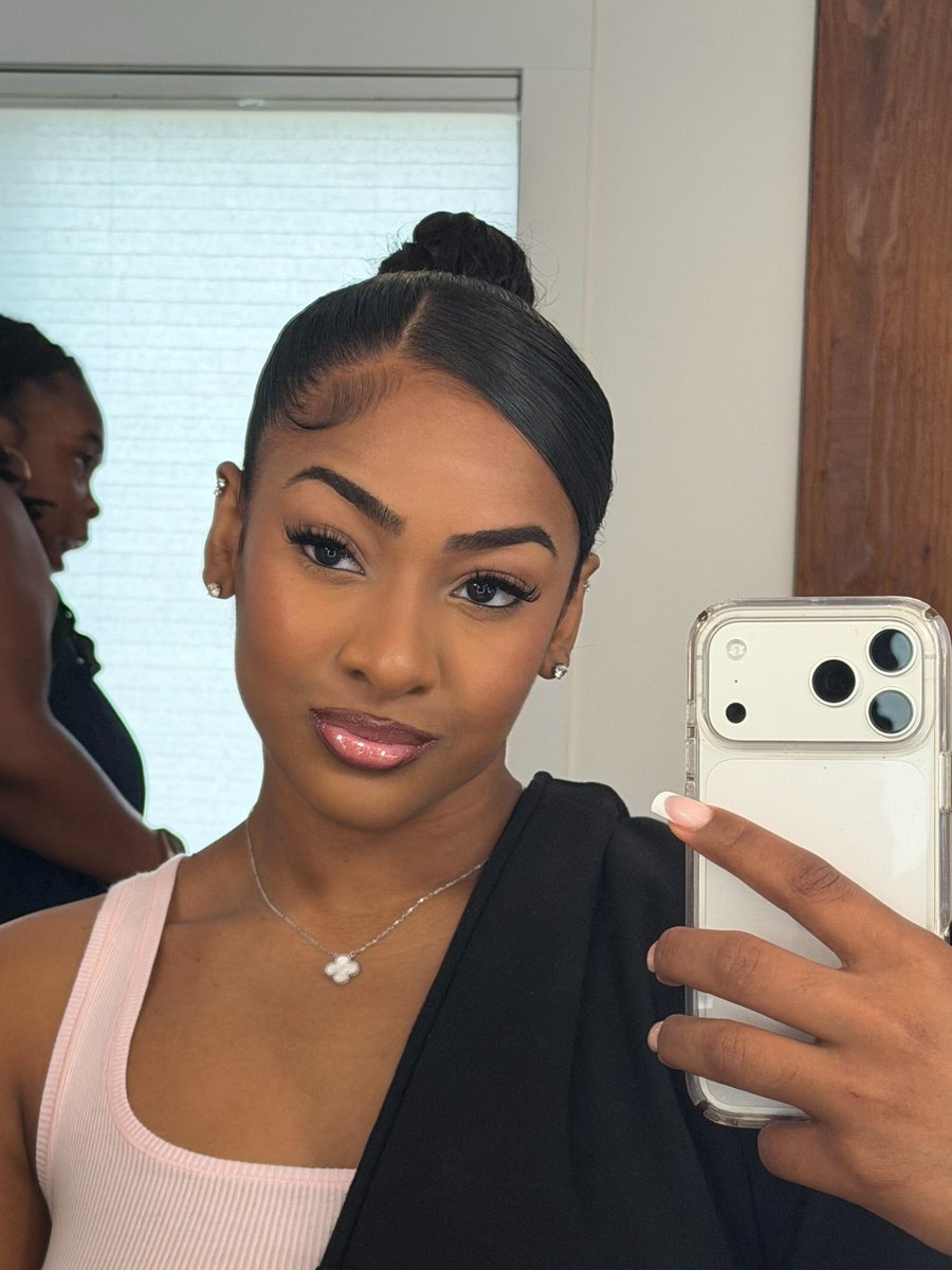 Deja Kelly tweet media